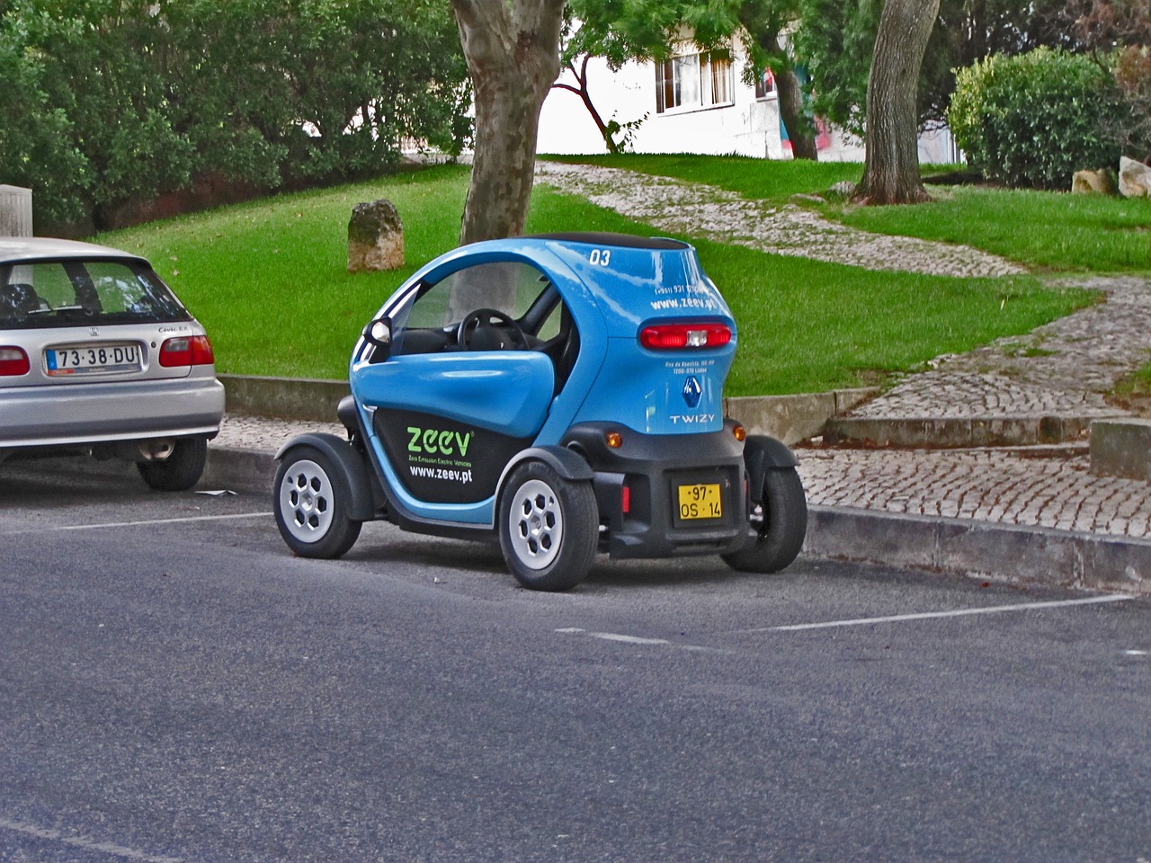 熊貓Mini耐力熊電動車充電詳解，充電時間與指南全解析